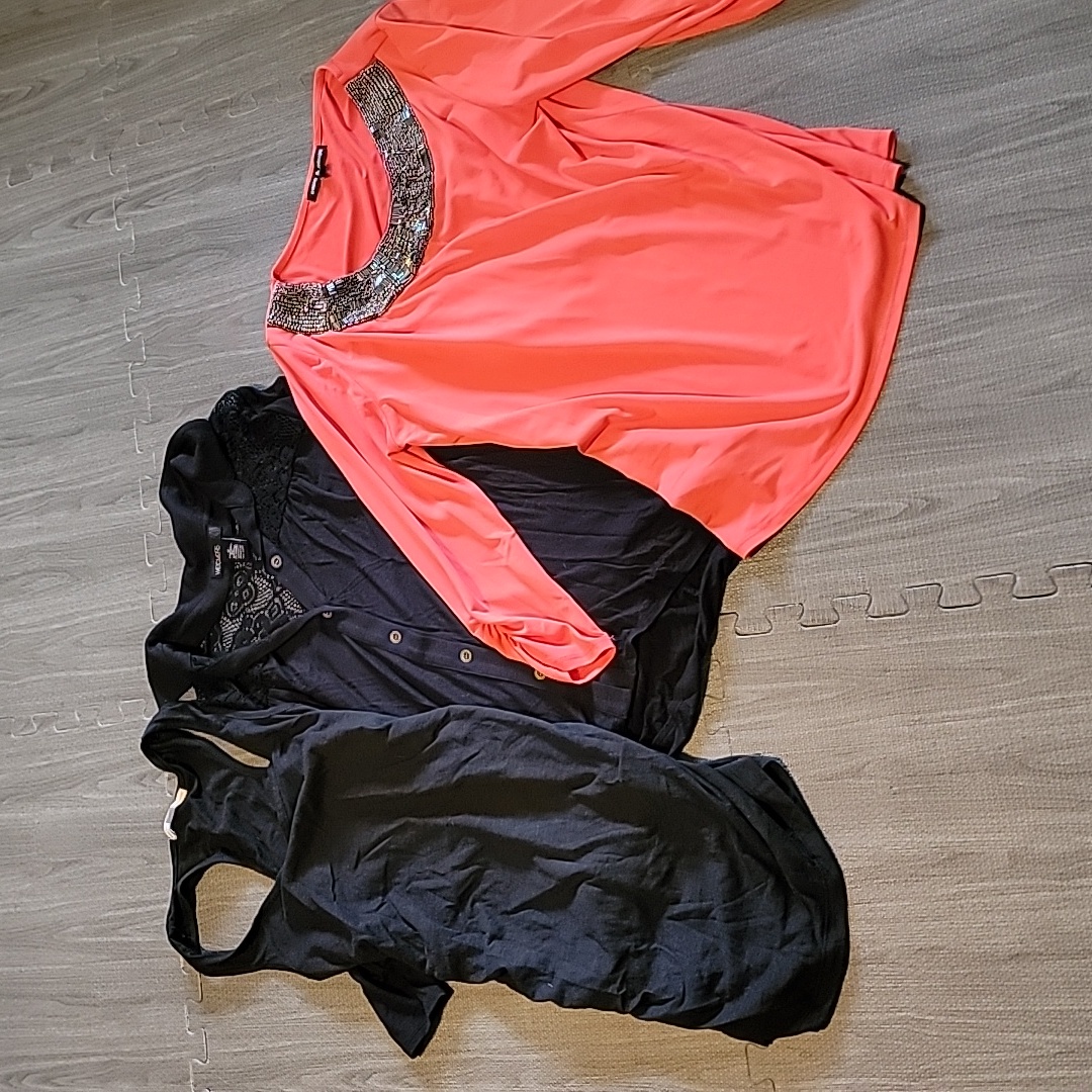 Womens Not So Mystery Fall Top Bundle Medium